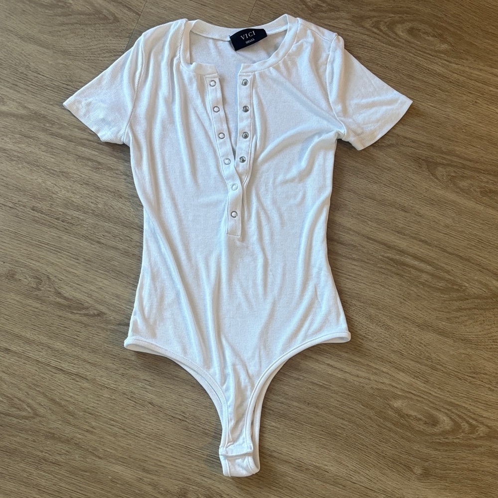Vici Collection White Rubbed Button-Up Bodysuit - image 2